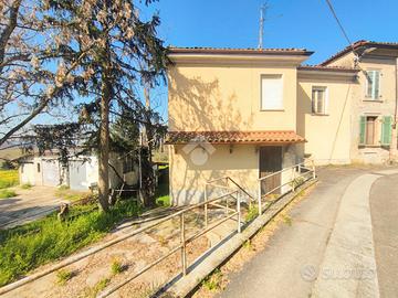 CASA INDIPENDENTE A MONLEALE