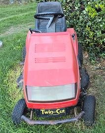 Trattorino Castel Garden Twin Cut da riparare