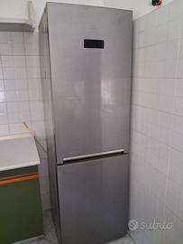 Frigo Beko con congelatore