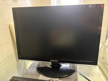 Pc hp e monitor samung 20pollici