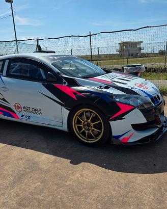 Renault megane RS slalom -pista -trak day-