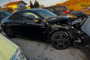 Mercedes cla incidentato 2021