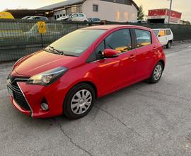 Toyota Yaris 1.0 5 porte Lounge MOTORE 8000 KM IMP