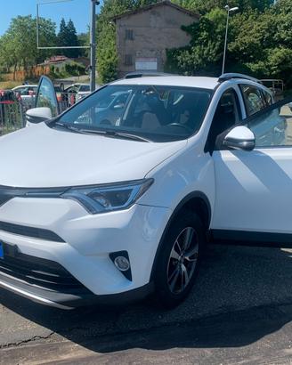 Toyota RAV 4-TDI 2R 107000 km-anno 2016-garanzia-t
