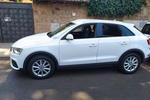 Audi Q3 bianca 2.0 diesel cambio automatico 