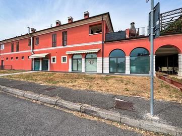 NEGOZIO A MAIRANO