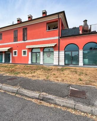 NEGOZIO A MAIRANO