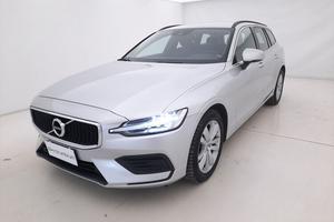 Volvo V60 B4 (d) Momentum Business Pro Geartronic 