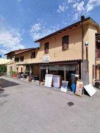 Immobile in asta di 581 m² con più di 5 locali e b
