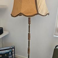 Lampada da terra stile Liberty con parti in marmo