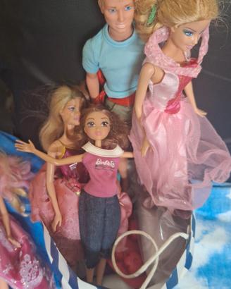 Lotto di Barbie usate degli anni 2000