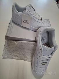 SCARPA uomo NIKE AIR FORCE 1