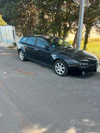 Alfa 159 jtdm 2006 330000km