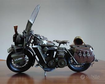 Modellini artigianali il latta WW2 Jeep e Harley