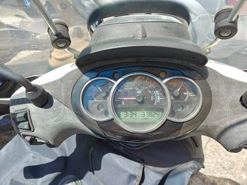 Beverly 300 km 34.000 anno 2017