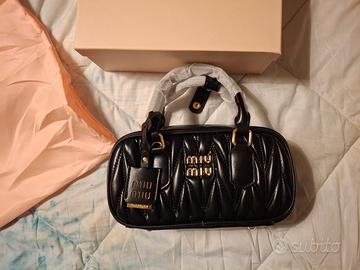 Borsa Miu Miu Arcadie Matelassé pelle nappa nera