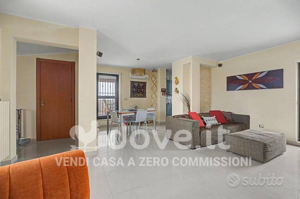 Appartamento di 130 m² con 5 locali a Adelfia - Vista 2