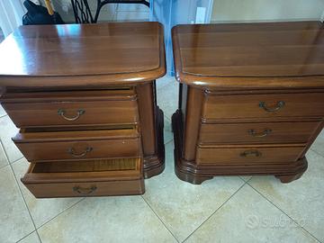 coppia comodini legno massiccio 