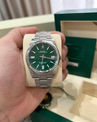 Rolex op 124300 green
