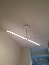 Luce LED a soffitto_Lampadario moderno lineare