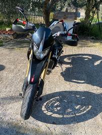 Aprilia dorsoduro 750