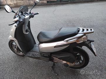Piaggio Carnaby 250 - 2011 1200