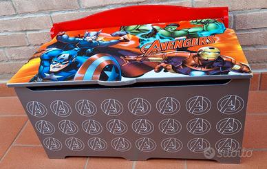 Cassapanca portagiochi in legno Avengers