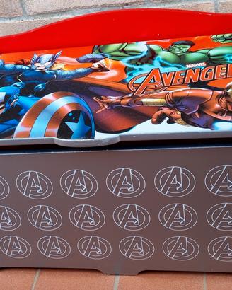 Cassapanca portagiochi in legno Avengers