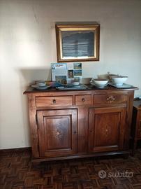 credenza di noce antica