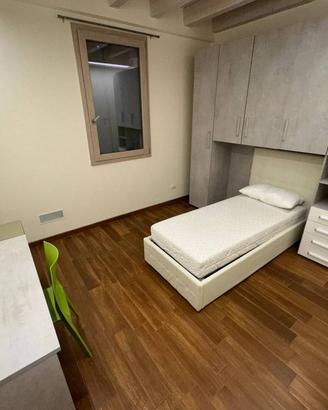 Stanza in casa indipendente di 80 m² a Concordia s