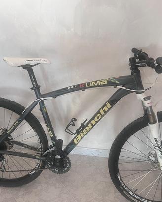 Bianchi kuma 29” freni idraulici