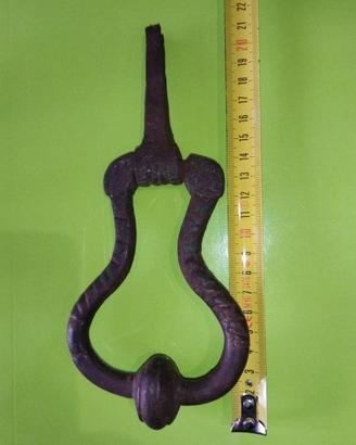 Antico bussa portone 