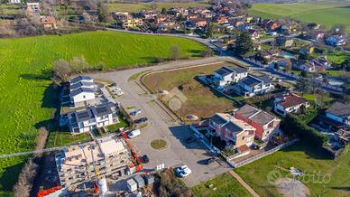 VILLA A SCHIERA D'ANGOLO A LESIGNANO DE' BAGNI