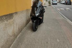 Tmax 530  tutti i lavori fatti!!!!