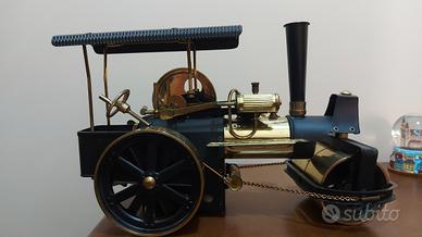 modellino macchina a vapore