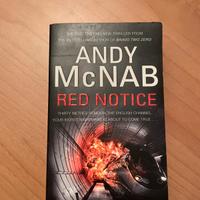 Libro in inglese Red Notice thriller poliziesco