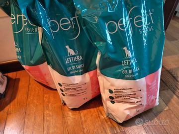 3 confezioni lettiera per gatto