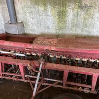 Seminatrice trainata 2 metri di lunghezza