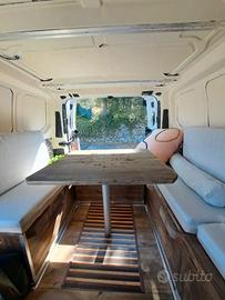 Ford Transit Custom – Van attrezzato (immatricolat