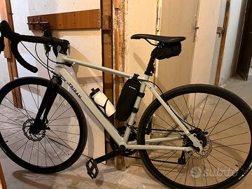 Bici gravel/corsa Triban RC120