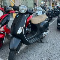 Vespa lx 150