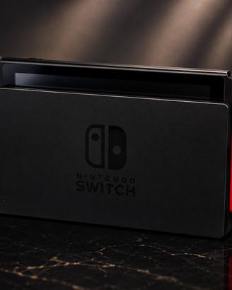 Nintendo Switch + 2 giochi + accessori