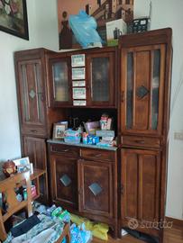 Credenza antica con cassetti in ceramica