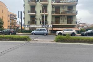 Due Obelischi Bottega Alta Visibilità