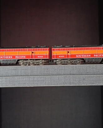 2 locomotive Atlas /Rivarossi