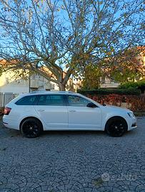 Skoda Octavia 1.6 TDI 115cv 2018