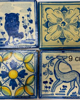 Piastrelle antiche in ceramica blu Caltagirone