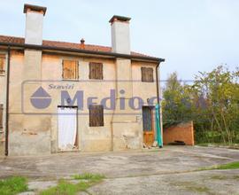 Villette da ristrutturare