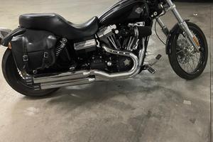 Harley Davidson dyna wide glide