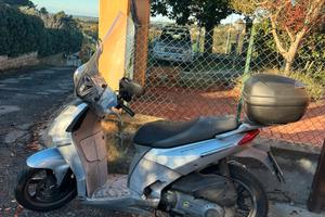 Scooter Aprilia Sportcity 200